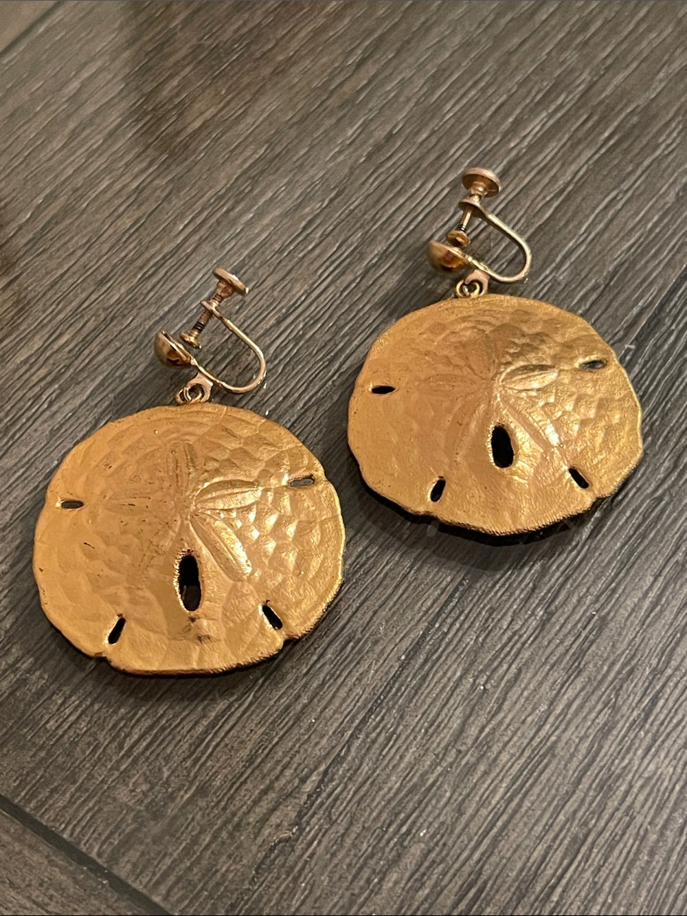 Vintage Gold- tone Metal Dipped Sand Dollar Screw Back Clip Earrings